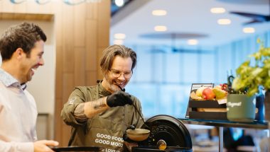 maak impact en met bedrijfscatering werkgeluk op de werkvloer