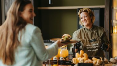 Waarom vinden wij de dag van de medewerker belangrijk als bedrijfscatering?